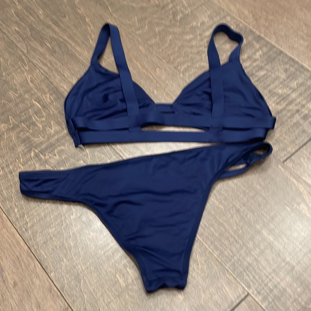 Vitamin A Bikini (L) - Picture 2 of 4